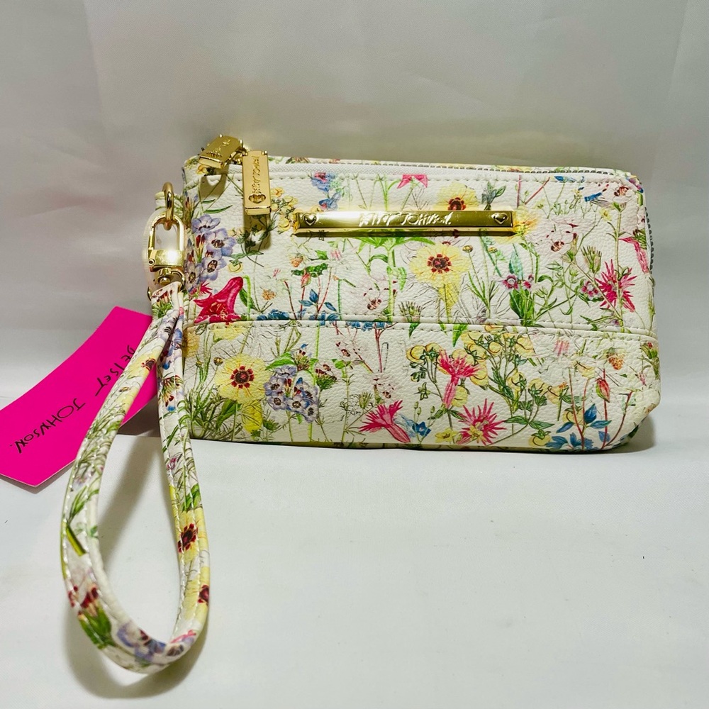 Betsey Johnson Floral Wristlet/Clutch, NWT - Picture 14 of 15